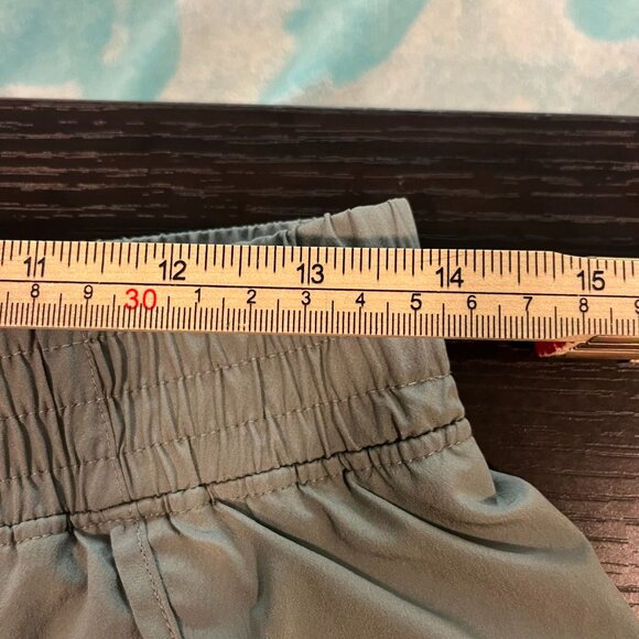 New Balance Shorts Women’s M Medium Gray Athletic Running - Picture 4 of 4